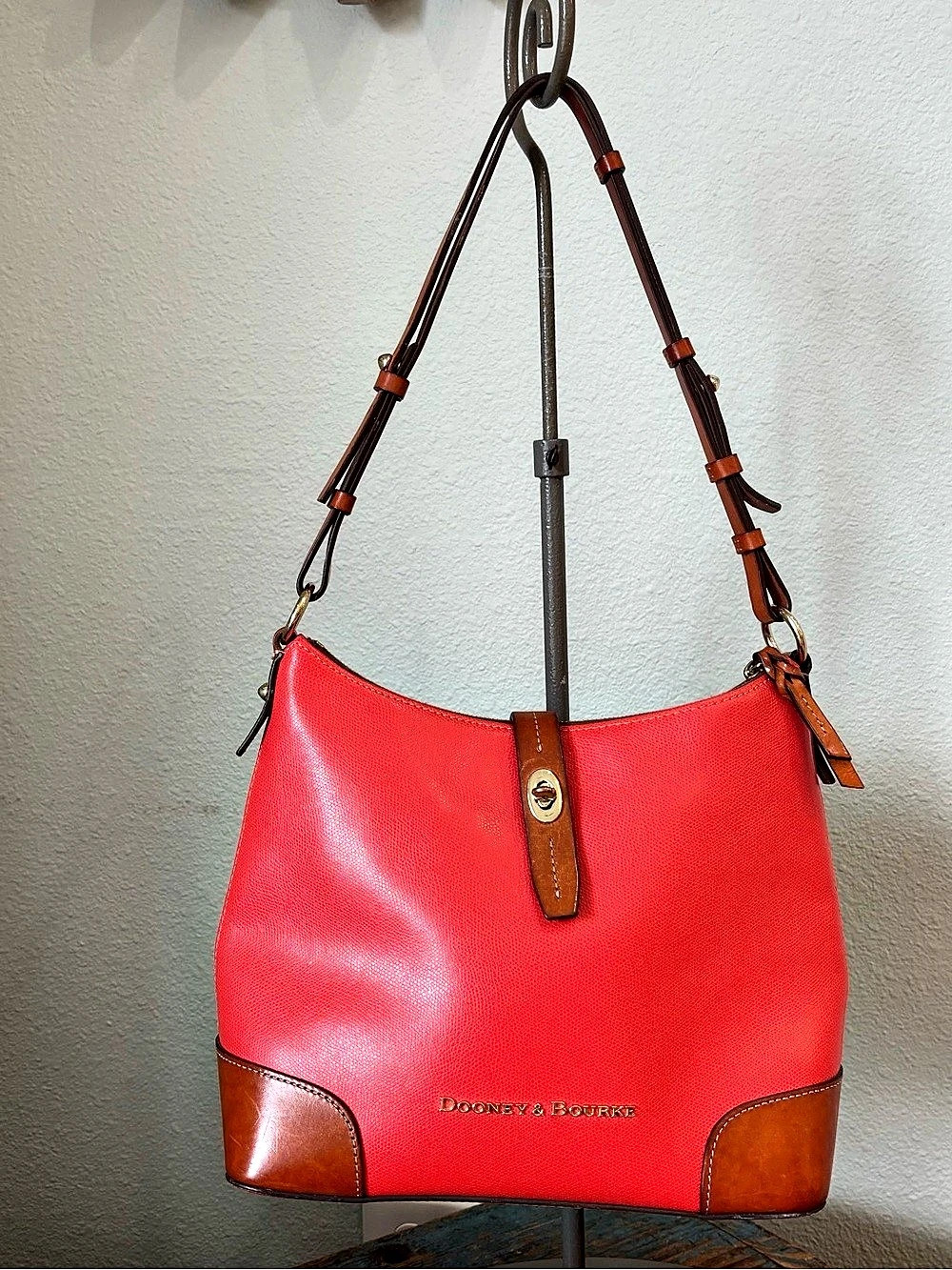 Authentic Dooney & Bourke
Claremont Orange – Red/Coral Leather Chevron Lined Hob